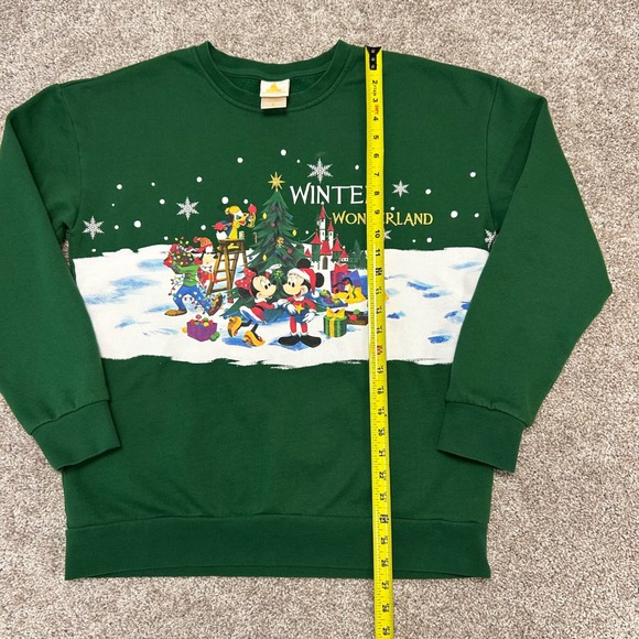 Disney Winter Wonderland Sweatshirt Medium‎ Mickey Mouse Minnie Christmas Goofy - Picture 4 of 8